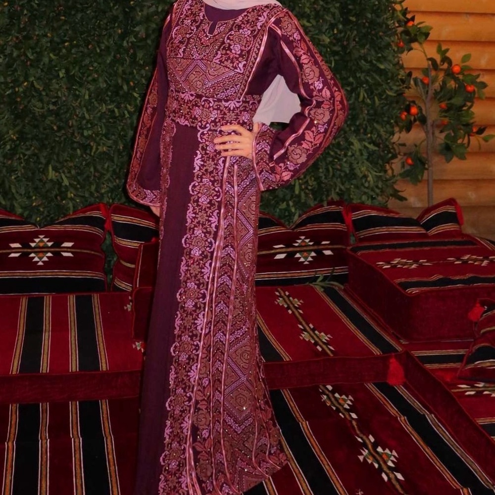 Purple embroidered thobe
